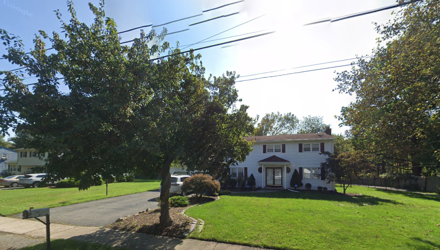A quiet lovely home in the heart of NJ
